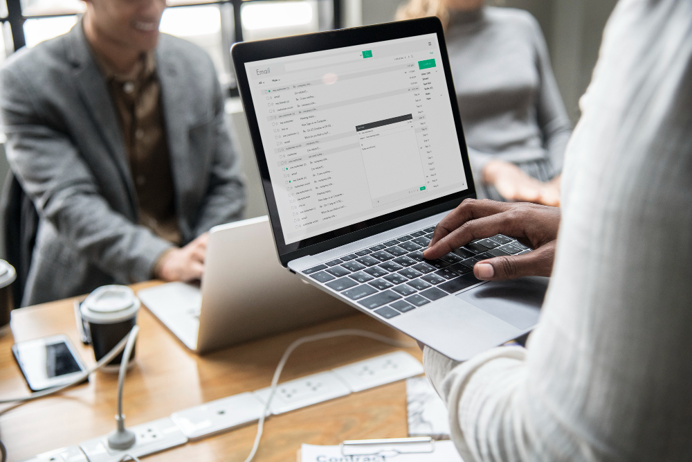 Laptop Mu Berisik Saat Digunakan? Cari Tahu Penyebabnya Disini!