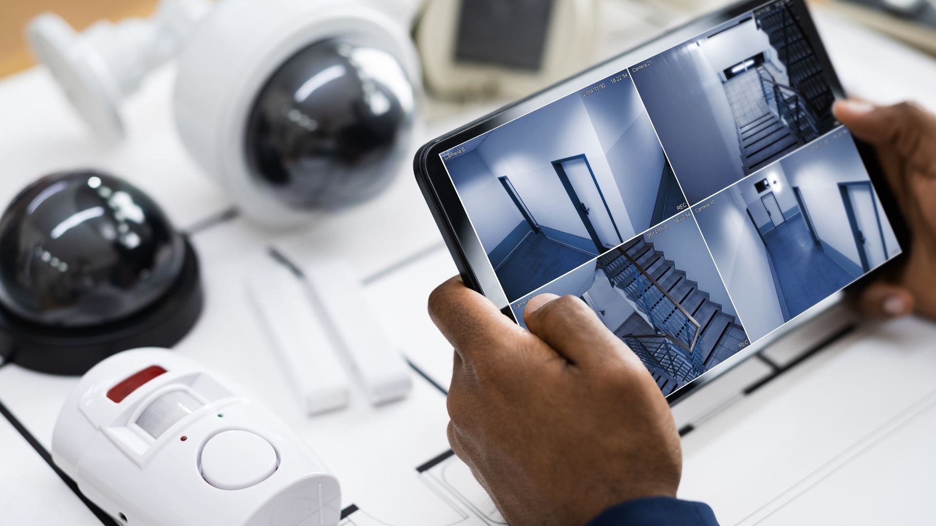Untuk menjaga kualitas kamera CCTV tetap jernih, ikuti tips penting berikut: