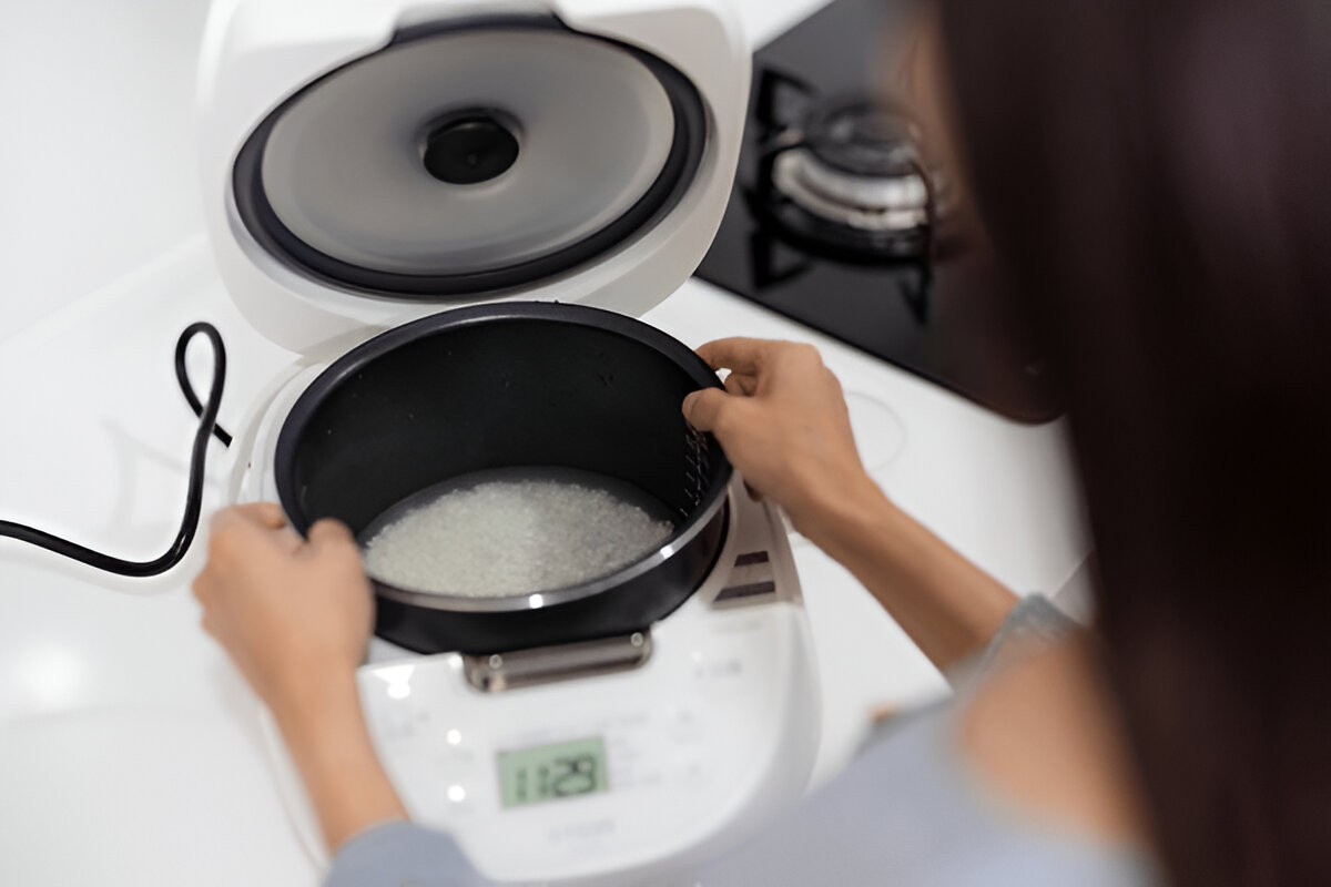 Panduan Membersihkan Rice Cooker agar Awet dan Higienis
