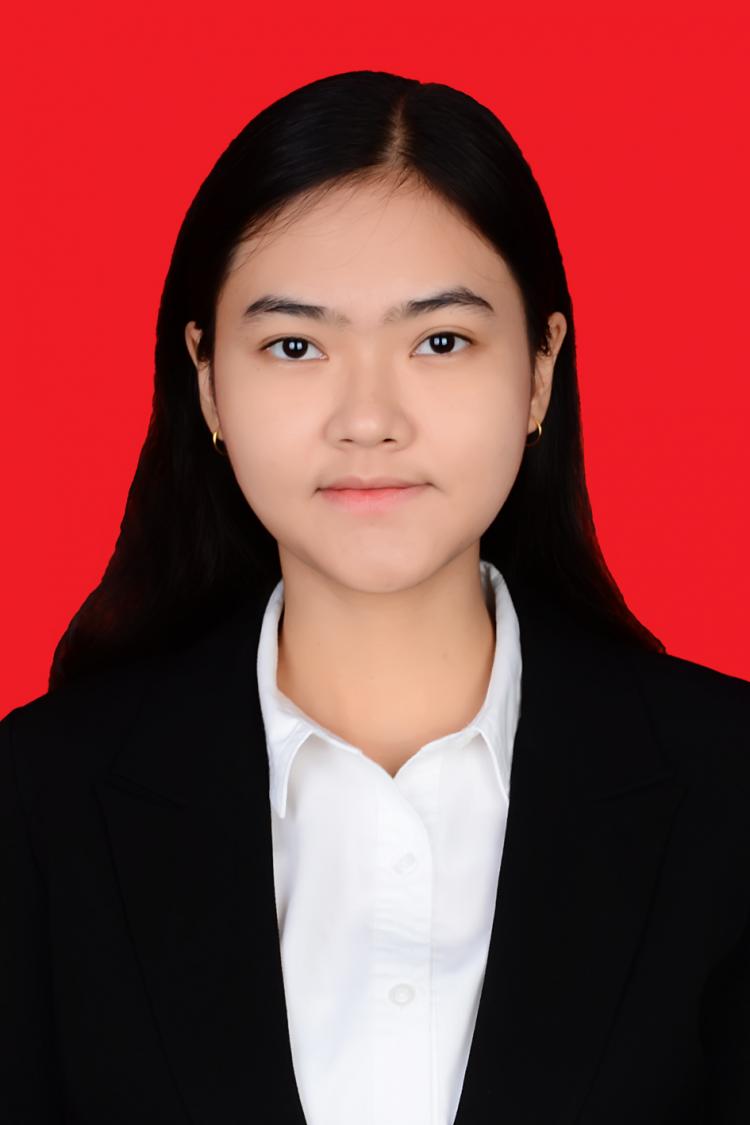 Ni Putu Ratna Dewi Gayatri