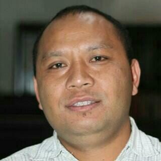 Dr. Maksimus
